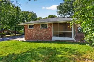 9091 Patrick Dr, Saint John, MO 63114 - Photo 27