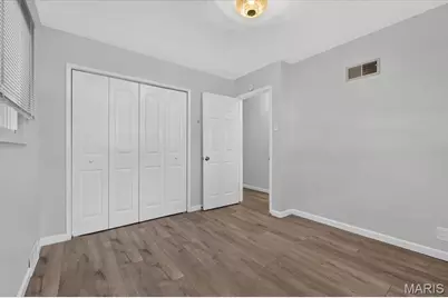 9091 Patrick Drive, Saint John, MO 63114 - Photo 13