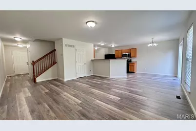 722 Wayland Drive, O'Fallon, MO 63366 - Photo 3