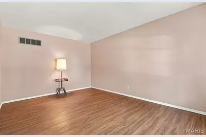 4530 Firelight Drive, Oakville, MO 63129 - Photo 7