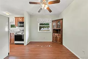 4530 Firelight Dr, Oakville, MO 63129 - Photo 17