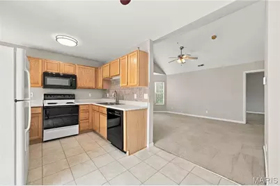 450 Benton Drive #J, Saint Peters, MO 63376 - Photo 9