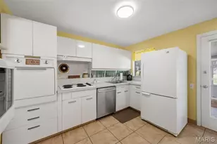 2327 Kenosho Ave, Saint Louis, MO 63114 - Photo 15