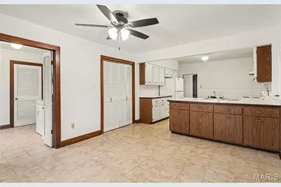 812 W Miller Street, De Soto, MO 63020 - Photo 13