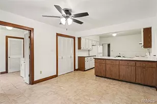 812 W Miller St, De Soto, MO 63020 - Photo 13