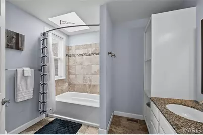 2745 Russell Boulevard, Saint Louis, MO 63104 - Photo 31