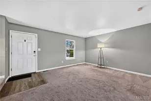 2224 New Sun Dr, Florissant, MO 63031 - Photo 7