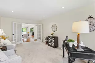 12150 Lake Meade Dr, Saint Louis, MO 63146 - Photo 7
