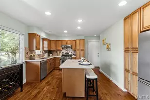 12150 Lake Meade Dr, Saint Louis, MO 63146 - Photo 11