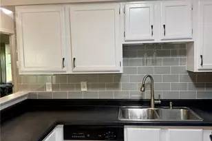 151 Cascade Terrace Dr, Ballwin, MO 63021 - Photo 5
