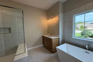 1000 Bellevaux Pl, Saint Charles, MO 63301 - Photo 23