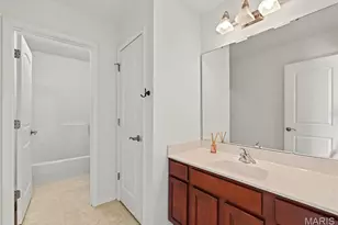 1052 Brook Mont Dr, O'Fallon, MO 63366 - Photo 45