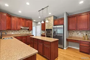 1052 Brook Mont Dr, O'Fallon, MO 63366 - Photo 25