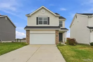 104 Baycrest Ct, Saint Charles, MO 63301 - Photo 1