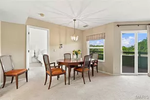 1010 Thoreau Ct, Creve Coeur, MO 63146 - Photo 13