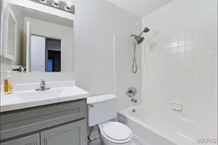 50 Willowyck Ct, Saint Louis, MO 63146 - Photo 17