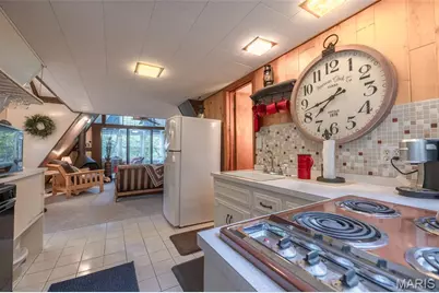 20227 Matterhorn, Marthasville, MO 63357 - Photo 5