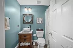 156 Old Williamsburg Pkwy, Wentzville, MO 63385 - Photo 39