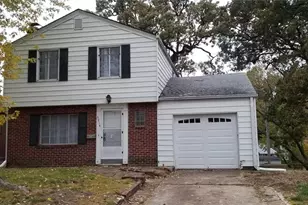 6914 Willow Wood Dr, Saint Louis, MO 63121 - Photo 1