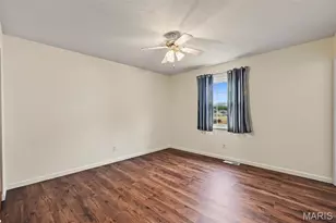 2263 McKelvey Rd, Maryland Heights, MO 63043 - Photo 15