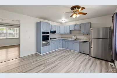 2263 McKelvey Road, Maryland Heights, MO 63043 - Photo 5