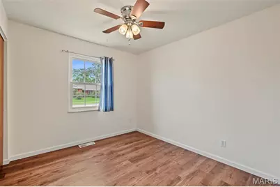 2263 McKelvey Road, Maryland Heights, MO 63043 - Photo 19