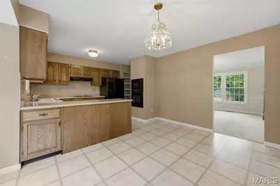 176 Spring Oaks Drive, Ballwin, MO 63011 - Photo 17