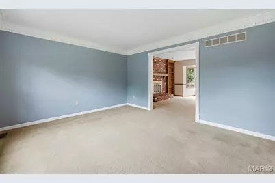 176 Spring Oaks Drive, Ballwin, MO 63011 - Photo 5