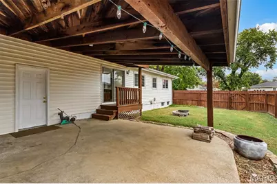 1060 Loveland Drive, Florissant, MO 63031 - Photo 39