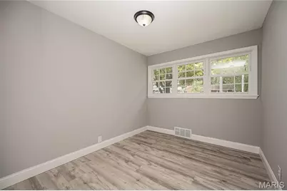 133 Embassy Lane, Kirkwood, MO 63122 - Photo 17