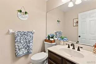 5872 Wellington Farm Dr, Saint Charles, MO 63304 - Photo 15