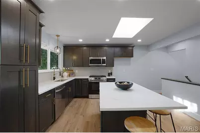3216 Yorkchester Drive, Saint Louis, MO 63129 - Photo 3