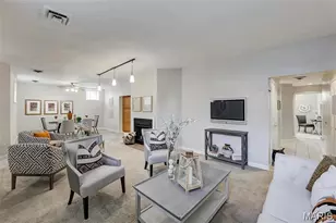 4256 Maryland Ave, Saint Louis, MO 63108 - Photo 7
