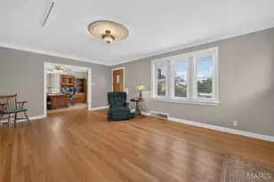 9015 Gravois Rd, Affton, MO 63123 - Photo 9