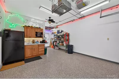 9015 Gravois Road, Affton, MO 63123 - Photo 41