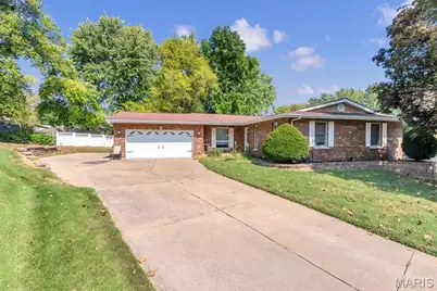 6 Cambridge Court, Saint Charles, MO 63301 - Photo 1