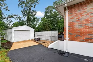 9016 Bessemer Ave, Berkeley, MO 63134 - Photo 21