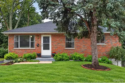 9016 Bessemer Avenue, Berkeley, MO 63134 - Photo 1