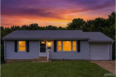 325 S Marguerite Avenue, Saint Louis, MO 63135 - Photo 1
