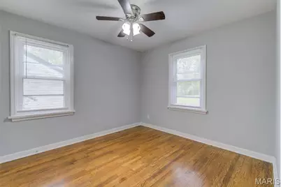 325 S Marguerite Avenue, Saint Louis, MO 63135 - Photo 15