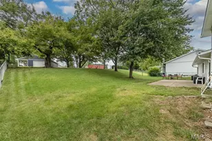 615 Country Lake Dr, Saint Peters, MO 63376 - Photo 29