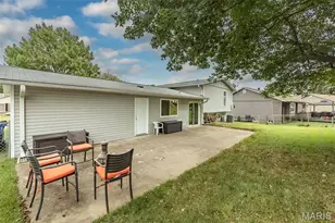 615 Country Lake Dr, Saint Peters, MO 63376 - Photo 33