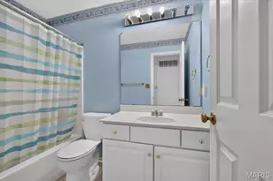 11026 Kohrs Ln, Saint Louis, MO 63123 - Photo 25