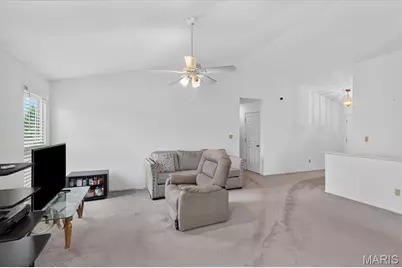 11026 Kohrs Lane, Saint Louis, MO 63123 - Photo 7