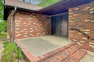 635 E Villa Ridge Rd, Villa Ridge, MO 63089 - Photo 7