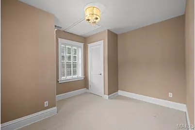 422 Mission Court, University City, MO 63130 - Photo 15