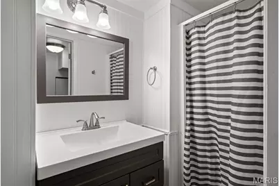 422 Mission Court, University City, MO 63130 - Photo 23