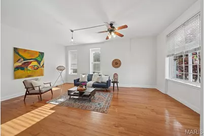 2241 Shenandoah Avenue, Saint Louis, MO 63104 - Photo 3