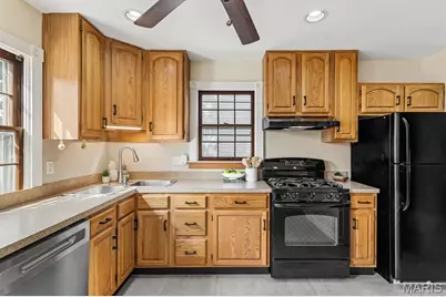 815 Simmons Avenue, Saint Louis, MO 63122 - Photo 11
