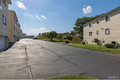 12561 Chardin Place #3, Saint Louis, MO 63128 - Photo 13